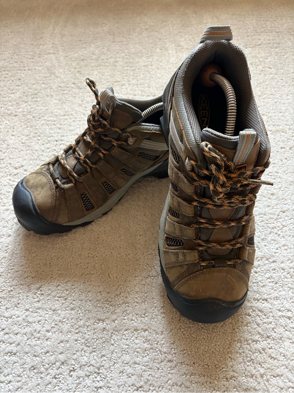 KEEN Voyageur Low Brown Leather Trail Hiking Shoes Men's Size 10